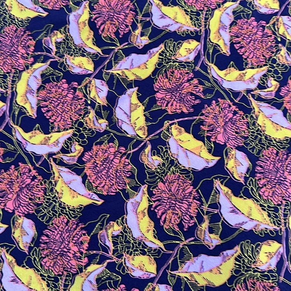 LuLaRoe Julia bundle - Picture 4 of 4